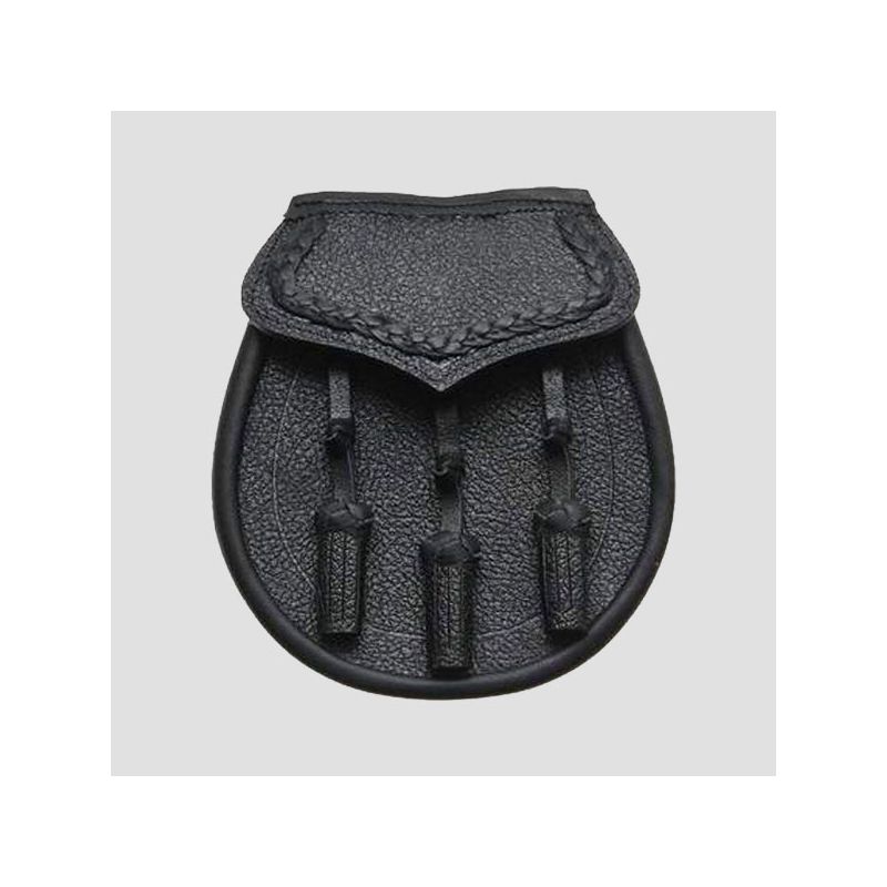Black Leather Celtic Braid Design Sporran Black Leather Celtic Braid Design Sporran